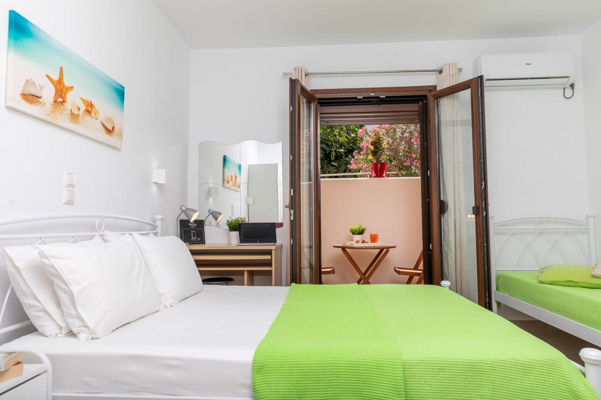 Naxos Diamond Studios Apartments Naxos City 객실 사진